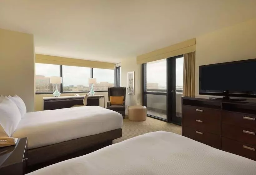 ２ダブルベッドのスタンダードルーム, Hilton Miami Airport Blue Lagoon