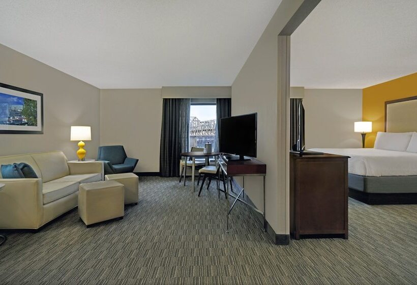스위트, Holiday Inn Express & Suites Cincinnati Riverfront, An Ihg