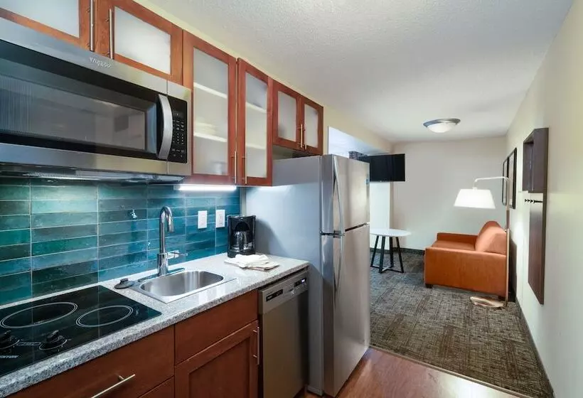 スタンダードスタジオ, Staybridge Suites Memphis Poplar Ave East, An Ihg