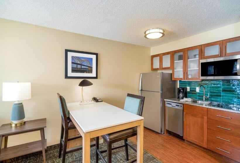 جناح سرير كينج, Staybridge Suites Memphis Poplar Ave East, An Ihg