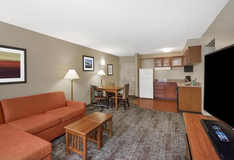 جناح سرير كينج, Staybridge Suites Memphis Poplar Ave East, An Ihg