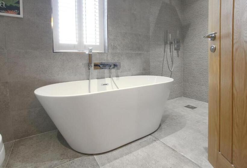 Quarto Estandar, Swansea Valley Holiday Cottages