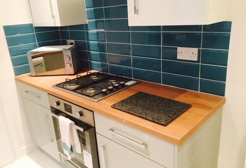 חדר סטנדרד יחיד חדר אמבטיה משותף, Townhouse @ Balliol Street Stoke