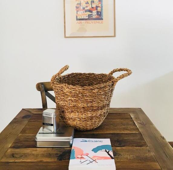 استودیو استاندارد با چشمانداز استخر, Domaine De Carraire