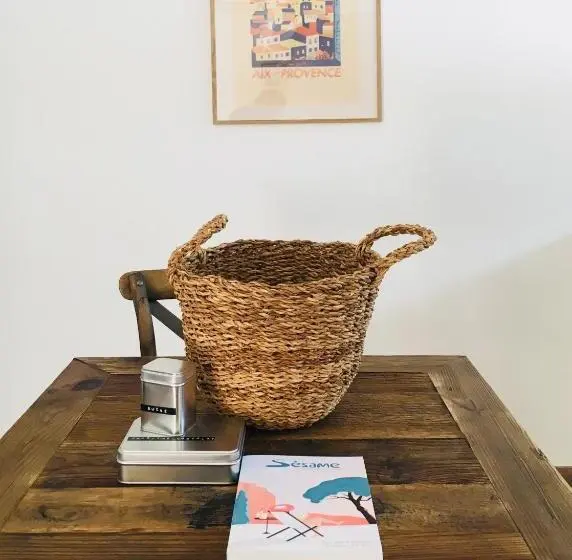 プールビュースタンダードステューディオ, Domaine De Carraire