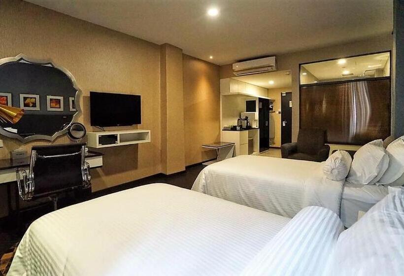 חדר דלוקס, Bedrock