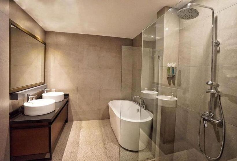 חדר אקזקיוטיב, Bedrock