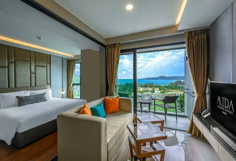 اتاق لوکس با چشم‌انداز دریا, Mida Grande Resort Phuket Official Account