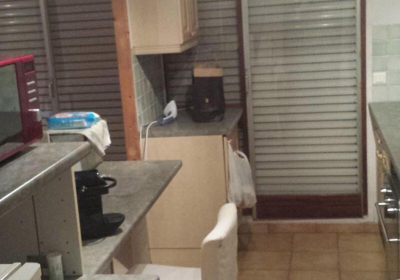 经济房, Guesthouse In Sarcelles Near Paris Center