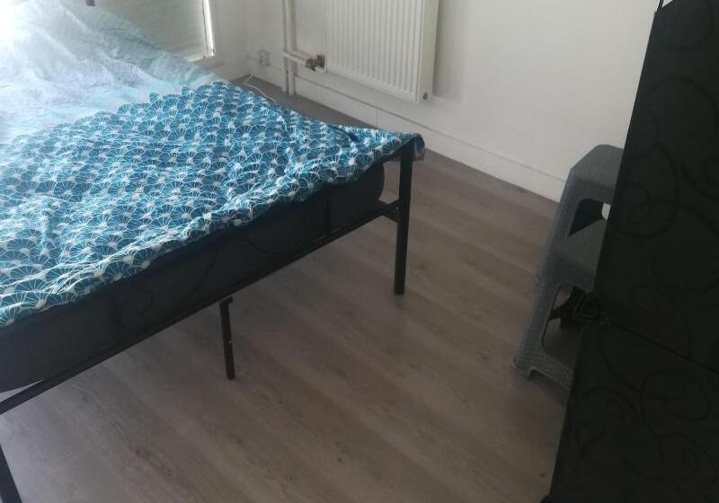 经济房, Guesthouse In Sarcelles Near Paris Center