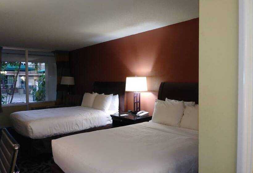 스탠다드 룸 더블 침대 2개, Clarion Inn