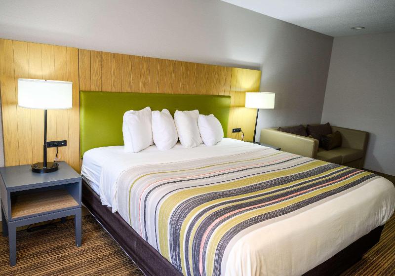 اتاق استاندارد با تخت بزرگ, Country Inn & Suites By Radisson, Greenfield, In