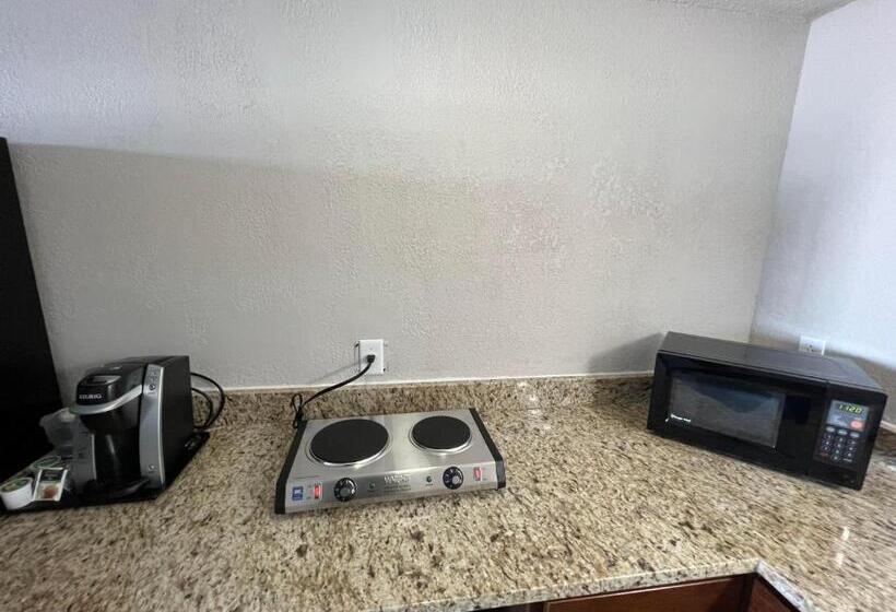 جناح, Country Inn & Suites By Radisson Mt. Pleasantracine West Wi