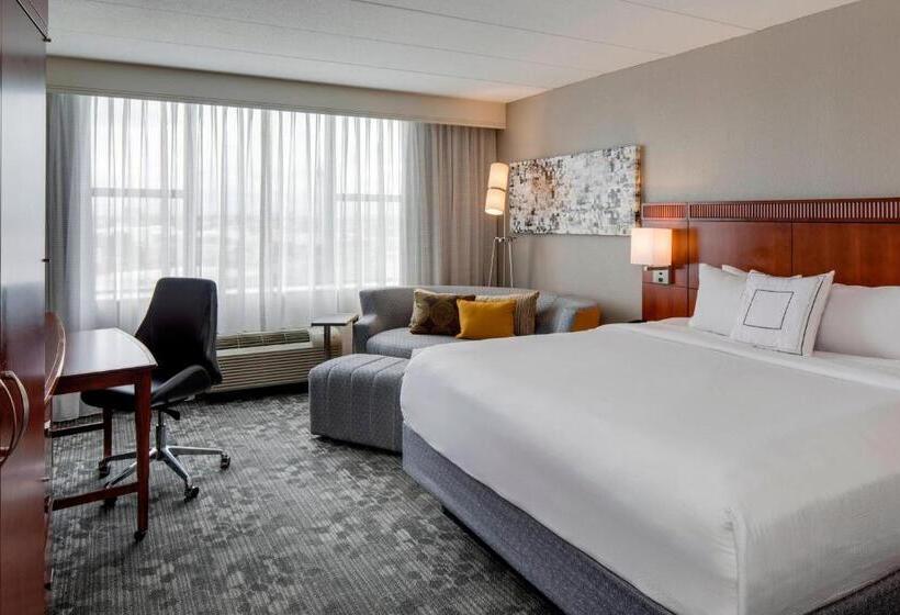 스탠다드 룸 킹사이즈 침대, Courtyard By Marriott Boston Logan Airport