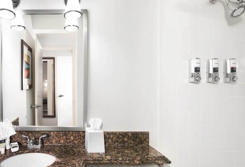 غرفه قياسيه سريرين مزدوجين, Four Points By Sheraton Kansas City Airport