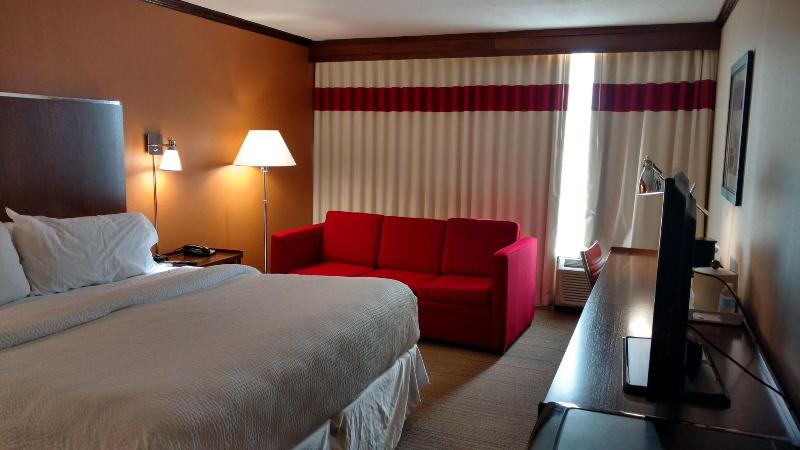 غرفة قياسية سرير كينج, Four Points By Sheraton Kansas City Airport