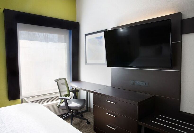 Номер Стандарт, Holiday Inn Express & Suites Dayton Huber Heights By Ihg