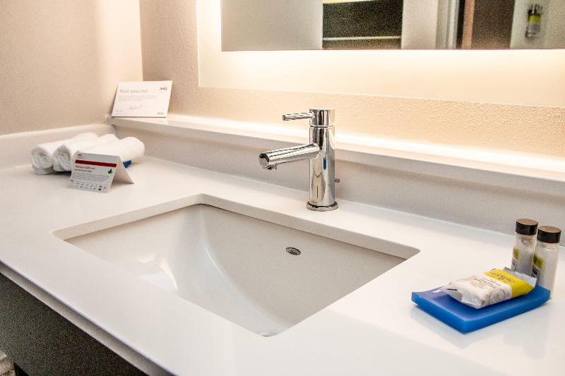 Номер Стандарт, Holiday Inn Express Allentown North, An Ihg