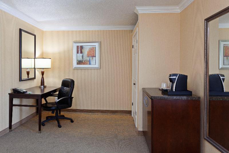 Номер Executive Кровать Кинг, Holiday Inn & Suites San Mateo   Sfo, An Ihg