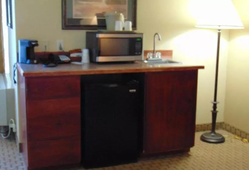 سوییت, Horse Creek Inn