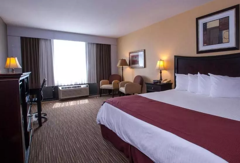 キングサイズベッドのスタンダードルーム, Days Inn By Wyndham Pittsburg Ks