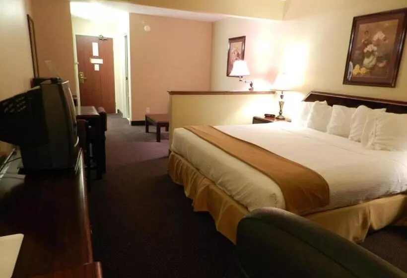 キングサイズベッドのスイートルーム, Luxury Inn & Suites Troy