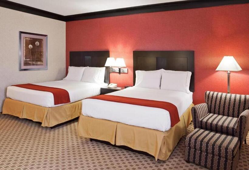 غرفة قياسية, Quality Inn & Suites Oakwood Village   Cleveland South