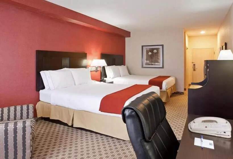 スタンダードルーム, Quality Inn & Suites Oakwood Village Cleveland South