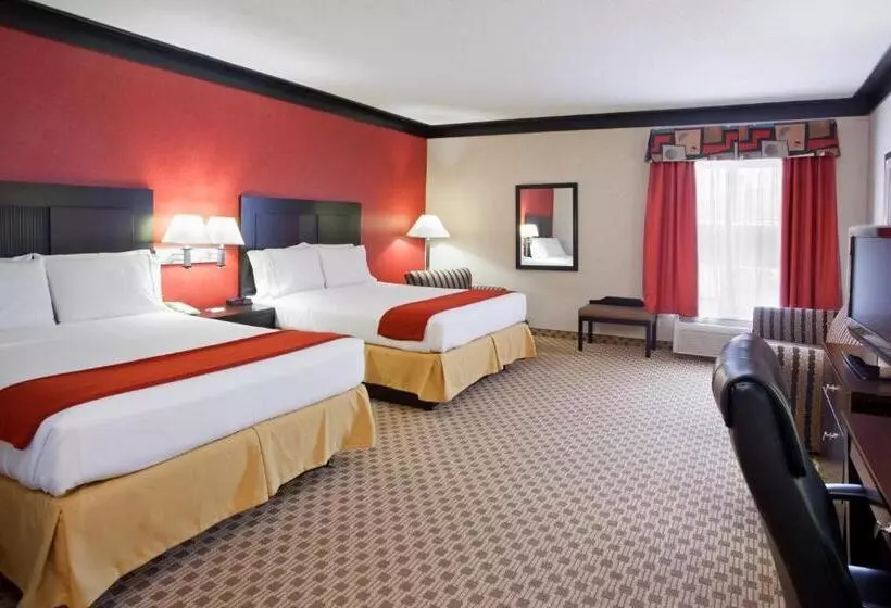 スタンダードルーム, Quality Inn & Suites Oakwood Village Cleveland South