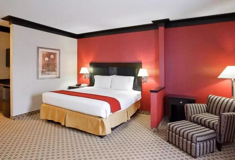ハイドロマッサージバス付きスイート, Quality Inn & Suites Oakwood Village Cleveland South