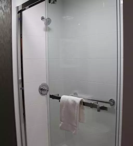 キングサイズベッドのスタンダードルーム, La Quinta Inn & Suites By Wyndham Yakima Downtown