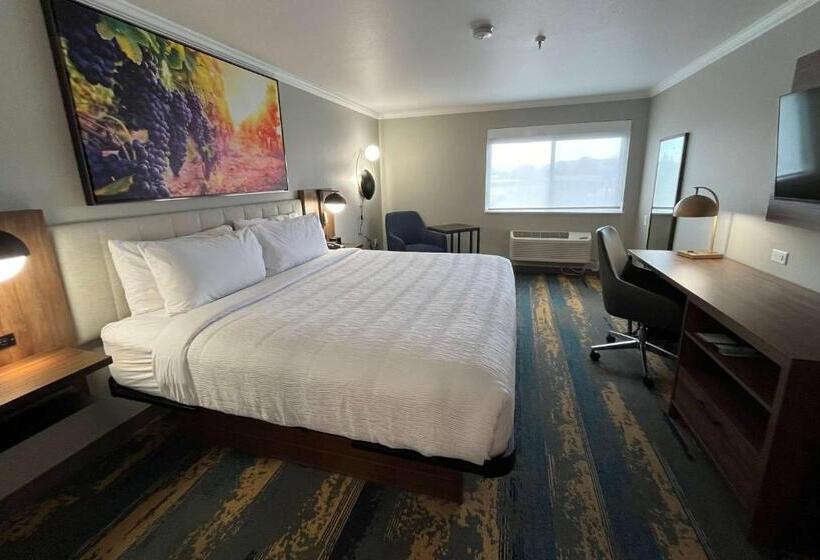 غرفة قياسية سرير كينج, La Quinta Inn & Suites By Wyndham Yakima Downtown