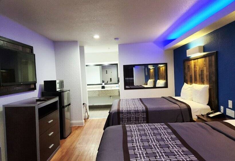 디럭스 룸, Express Inn