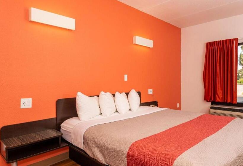 חדר דחוקס עם מיטת קינג, Motel 6kingsport, Tn