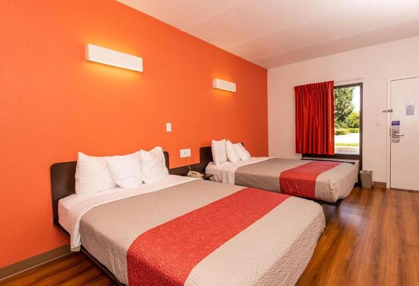 Четырехместный Номер Deluxe, Motel 6kingsport, Tn