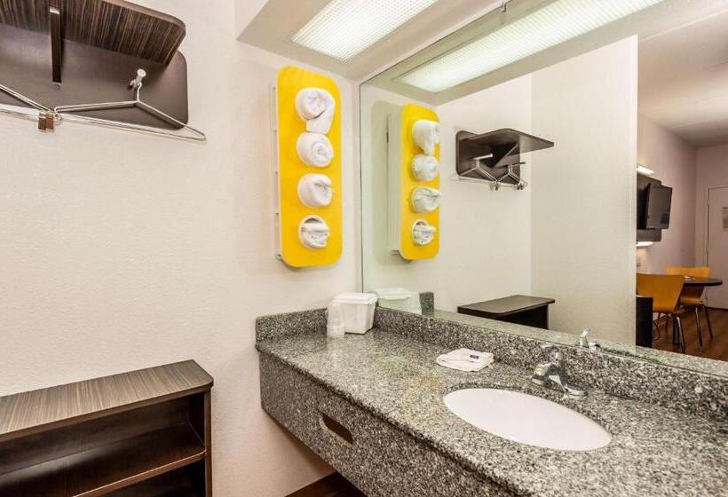 חדר דלוקס לארבעה, Motel 6kingsport, Tn