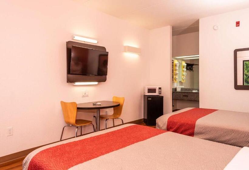 חדר דלוקס לארבעה, Motel 6kingsport, Tn