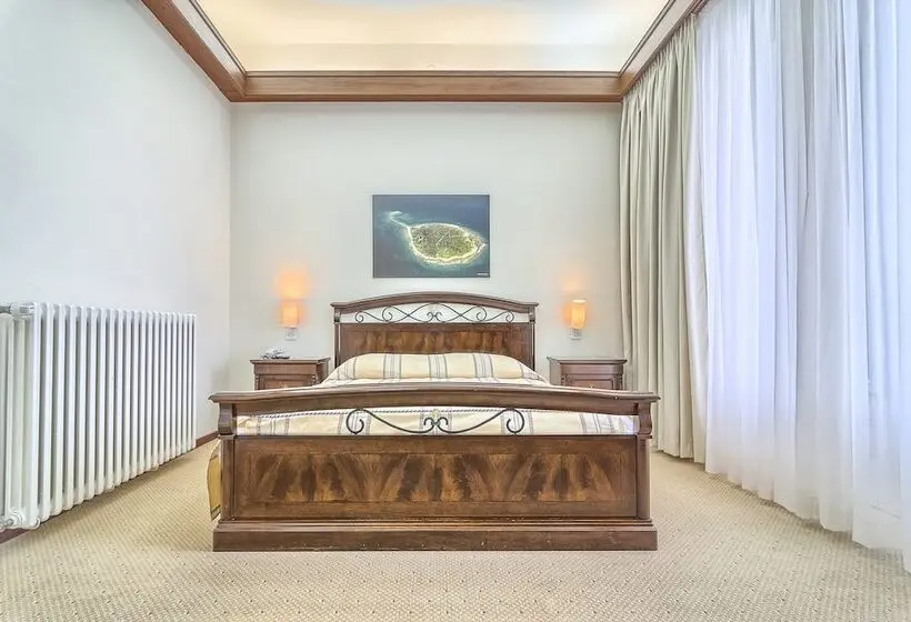 سوییت با چشم‌انداز دریا, Brijuni Hotel Neptun