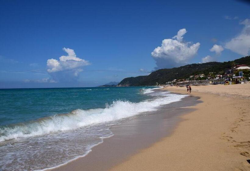 Номер Economy, Whitesands Beach Resort