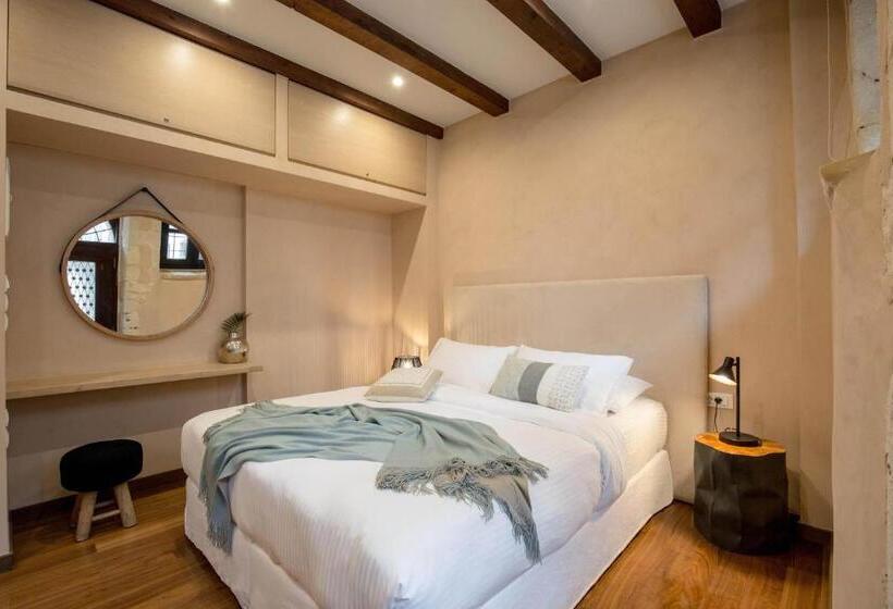 דירת חדר בקומת קרקע, J&g Suites