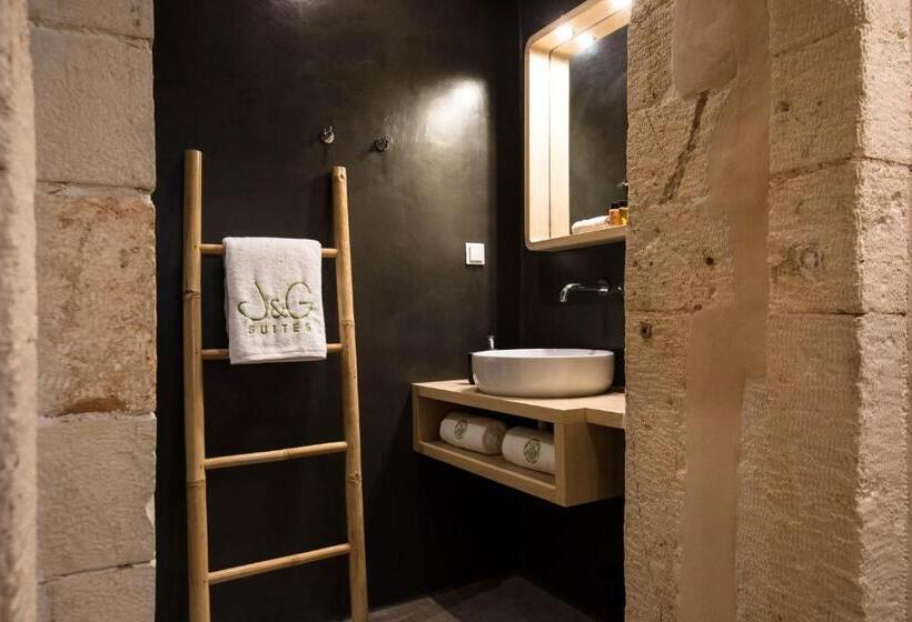 דירת חדר בקומת קרקע, J&g Suites