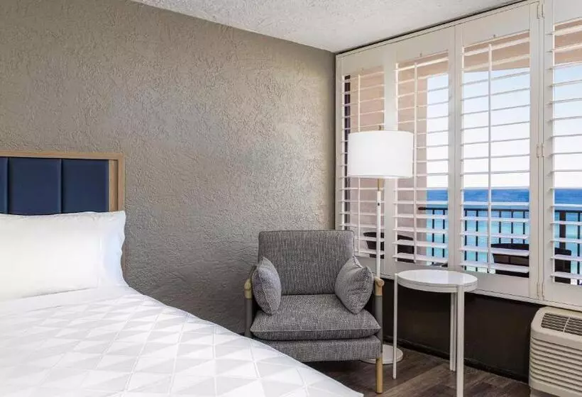 اتاق سوپریور با تخت دو نفره بزرگ, Holiday Inn Resort Panama City Beach, An Ihg