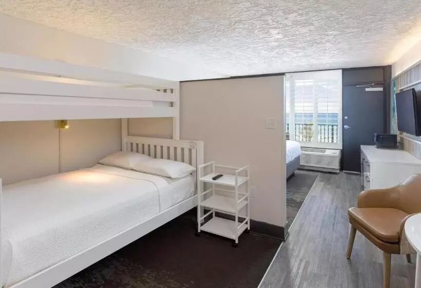 اتاق استاندارد با تخت بزرگ, Holiday Inn Resort Panama City Beach, An Ihg