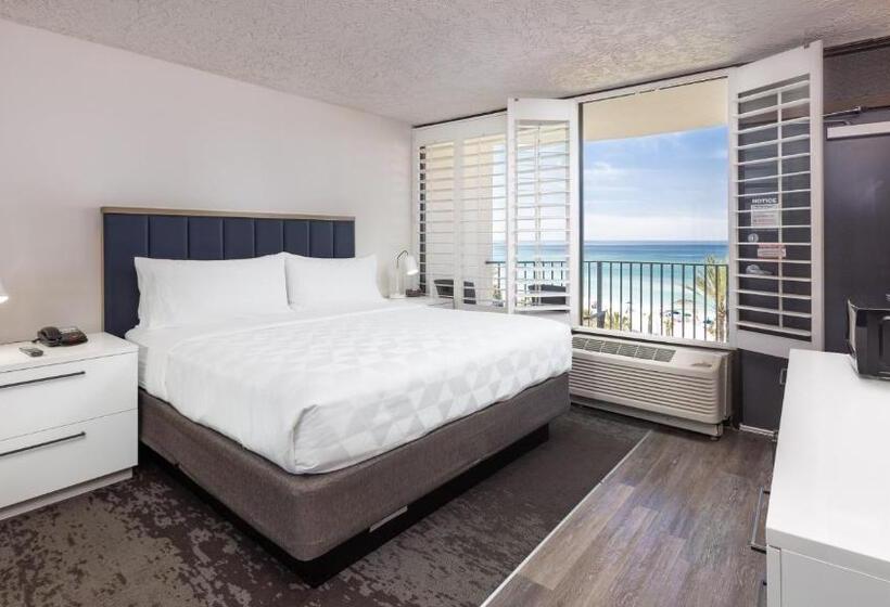 キングサイズベッドのスタンダードルーム, Holiday Inn Resort Panama City Beach, An Ihg
