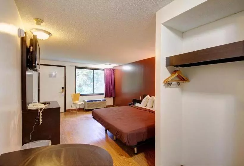 キングサイズベッドのスタンダードルーム, Americas Best Value Inn Heath Newark