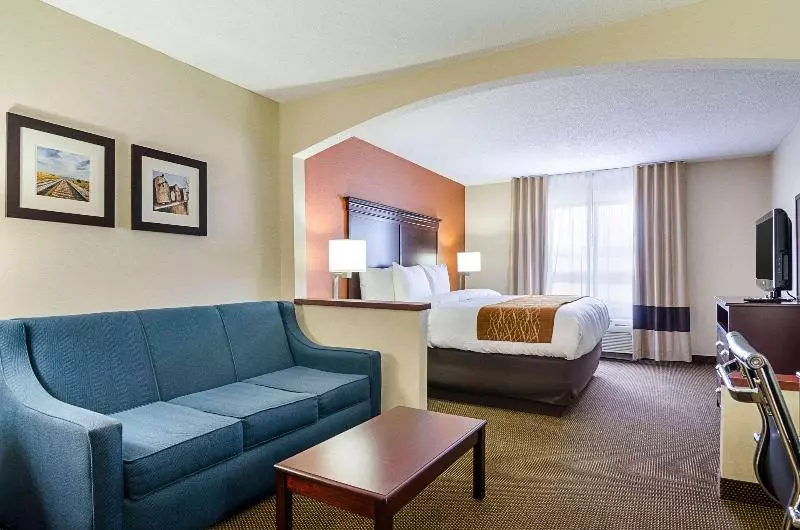 キングサイズベッドのスイートルーム, Comfort Inn & Suites