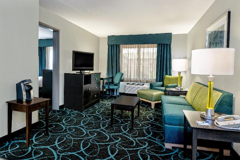 キングサイズベッドのエクゼクティブルーム, Holiday Inn Express Hotel And Suites Fort Worth/i 20