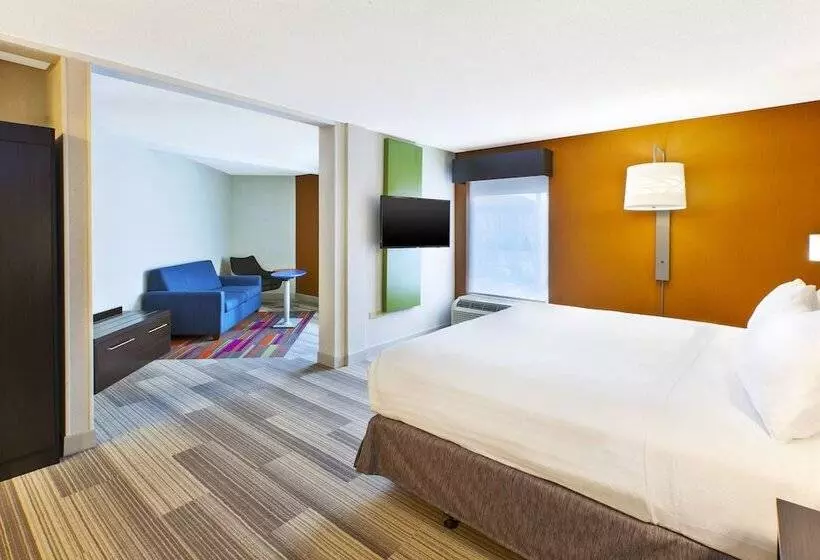 スイート, Holiday Inn Express & Suites Chicago Midway Airport, An Ihg