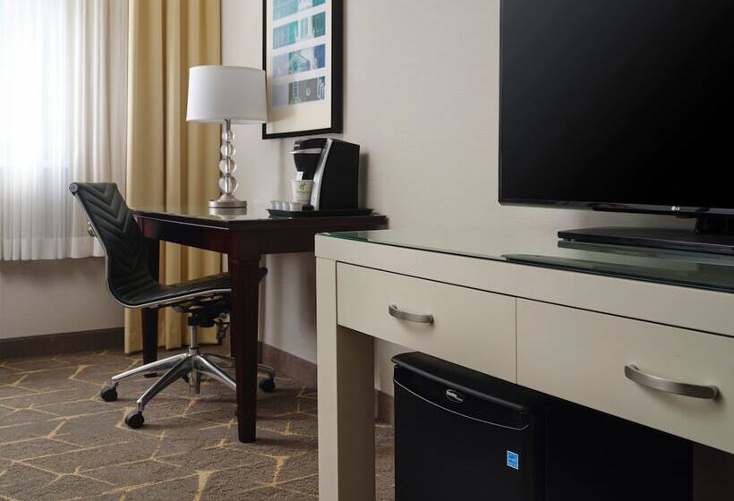 غرفه قياسيه سريرين مزدوجين, Holiday Inn & Suites Marlborough By Ihg