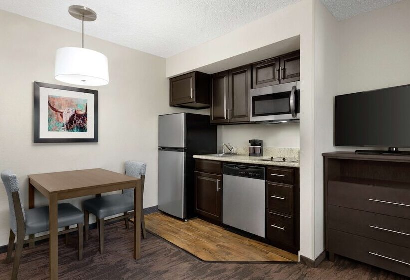 جناح, Addison Suites